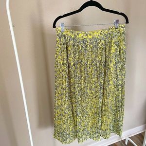 Who What Wear Yellow Floral Midi Pleated Skirt